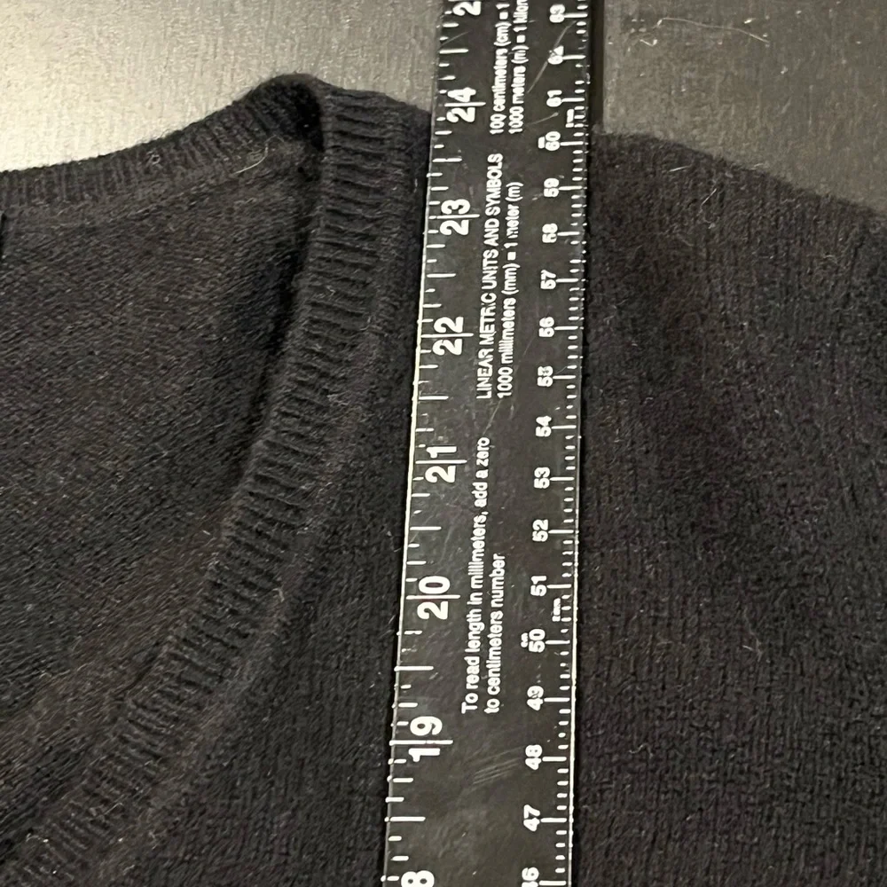 Cashmere Charter Club Luxury Black V Neck Pullover Sweater Womens size Medium - Picture 8 of 11